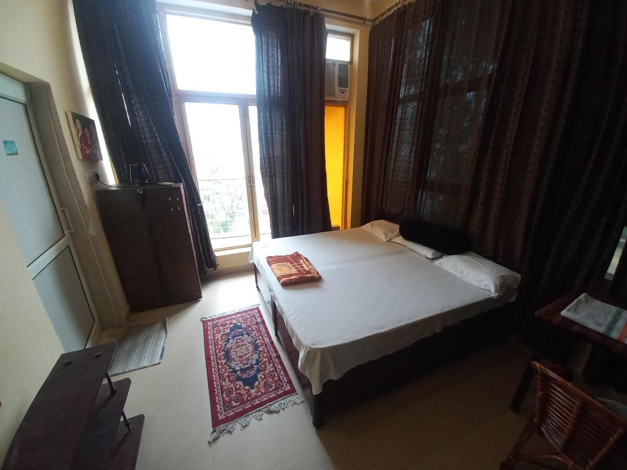 Devi Music Ashram Bed & Breakfast Rishikesh