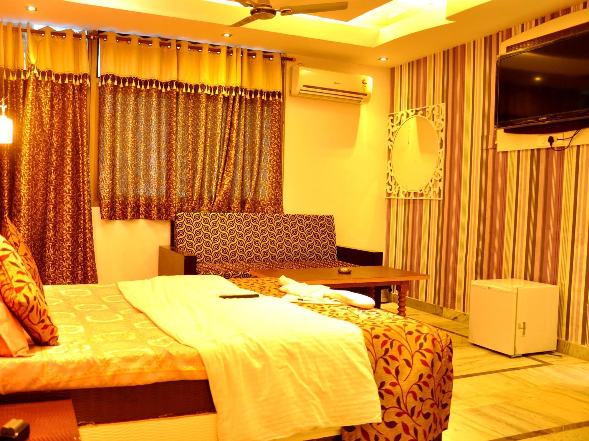 Akash Continental 3* Rishikesh