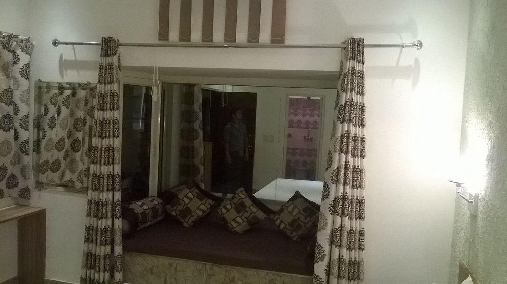 Shiv Shakti Hostel Hostel *