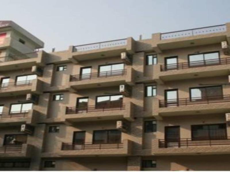 Leisure Palace Hotel 3*