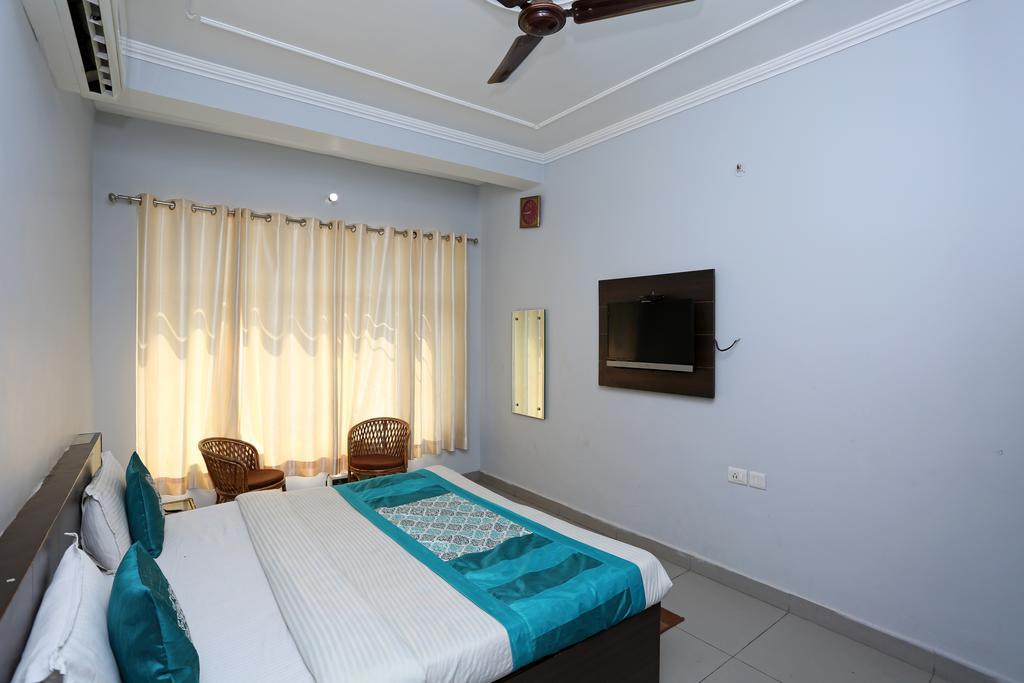 Hotel Devoy 2*
