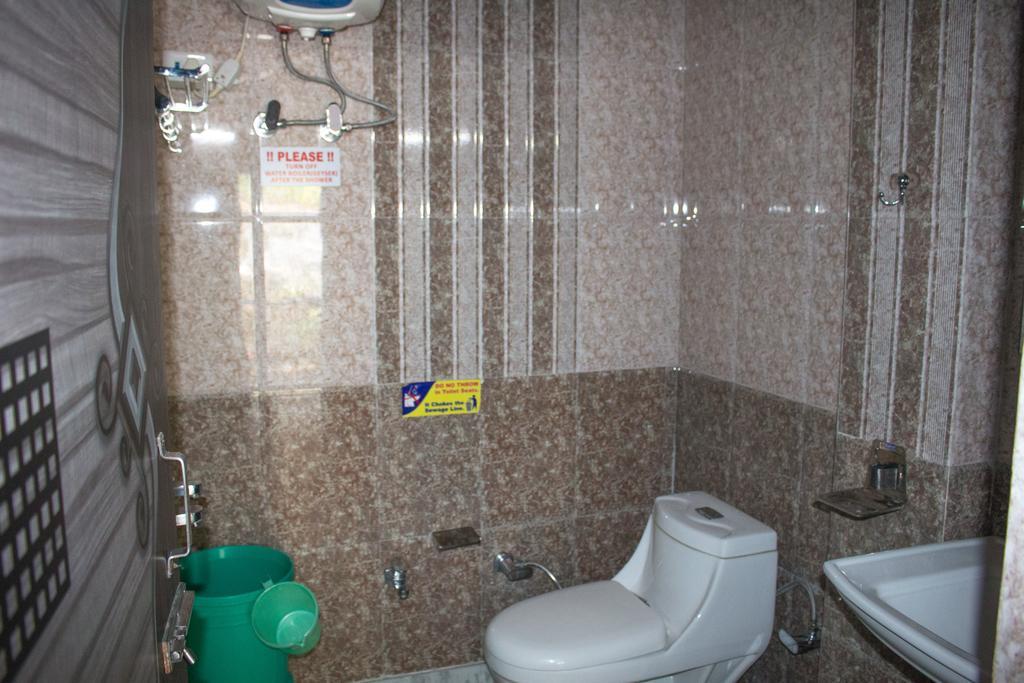 Hotel Hotel Golden Crown Laxman Jhula 2*