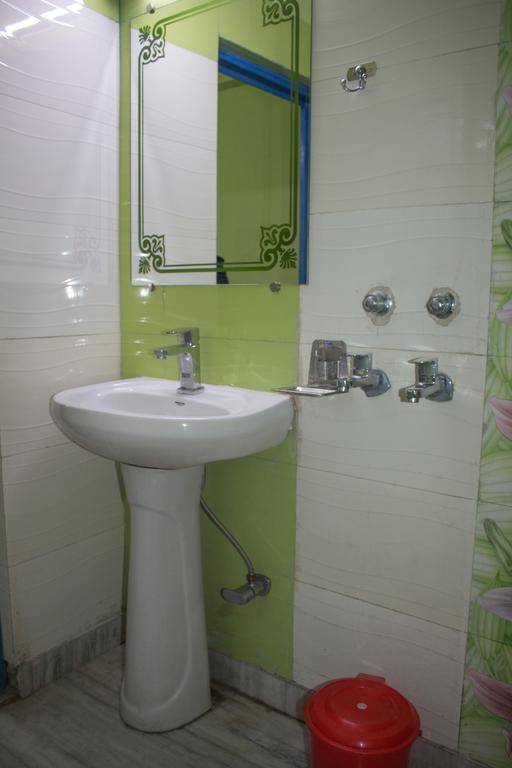 Hotel Golden Crown Laxman Jhula Hotel 2*