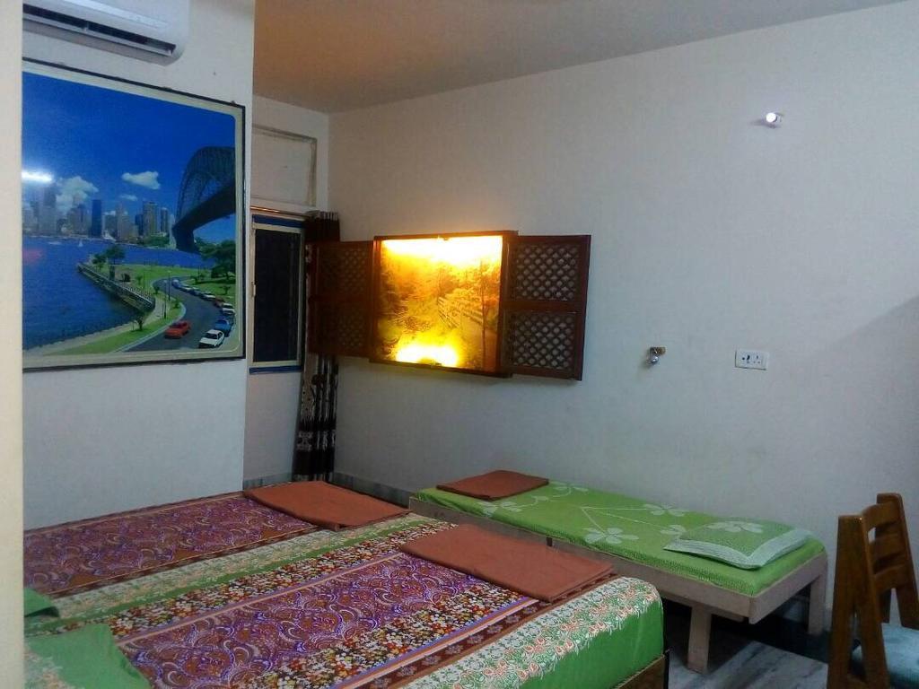Hotel Hotel Golden Crown Laxman Jhula 2*