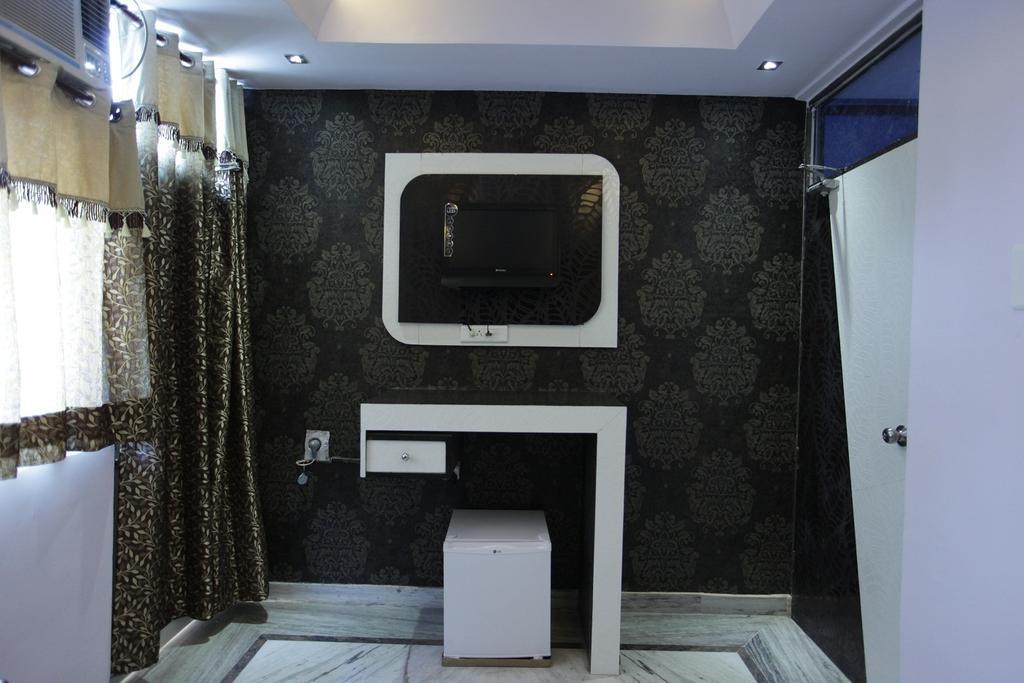 Akash Continental Rishikesh