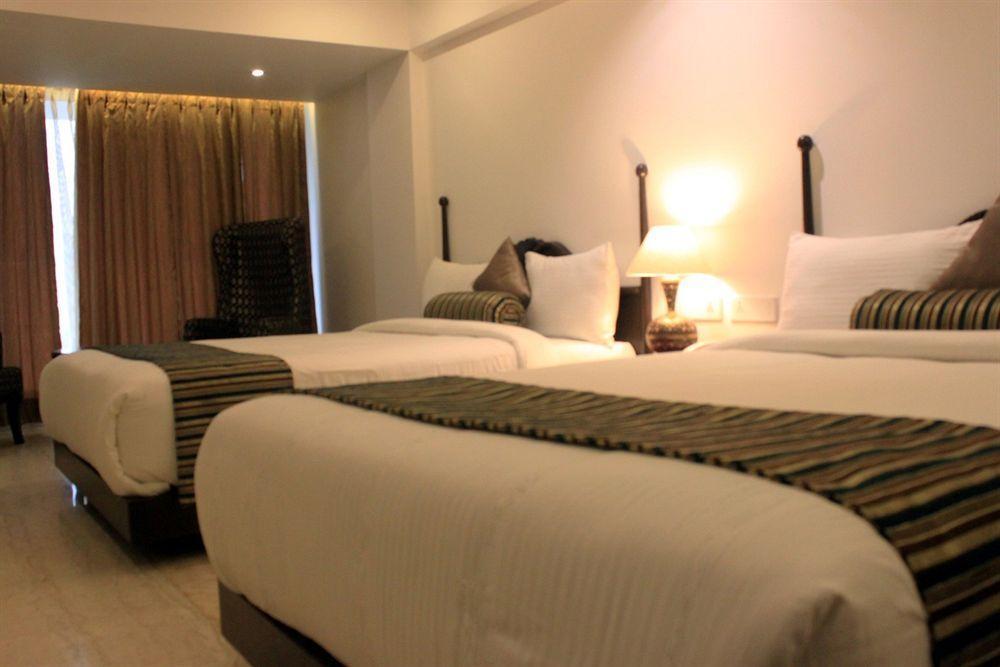 Ellbee Ganga View Hotel