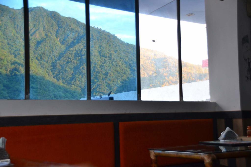Hotel Akash Continental Rishikesh