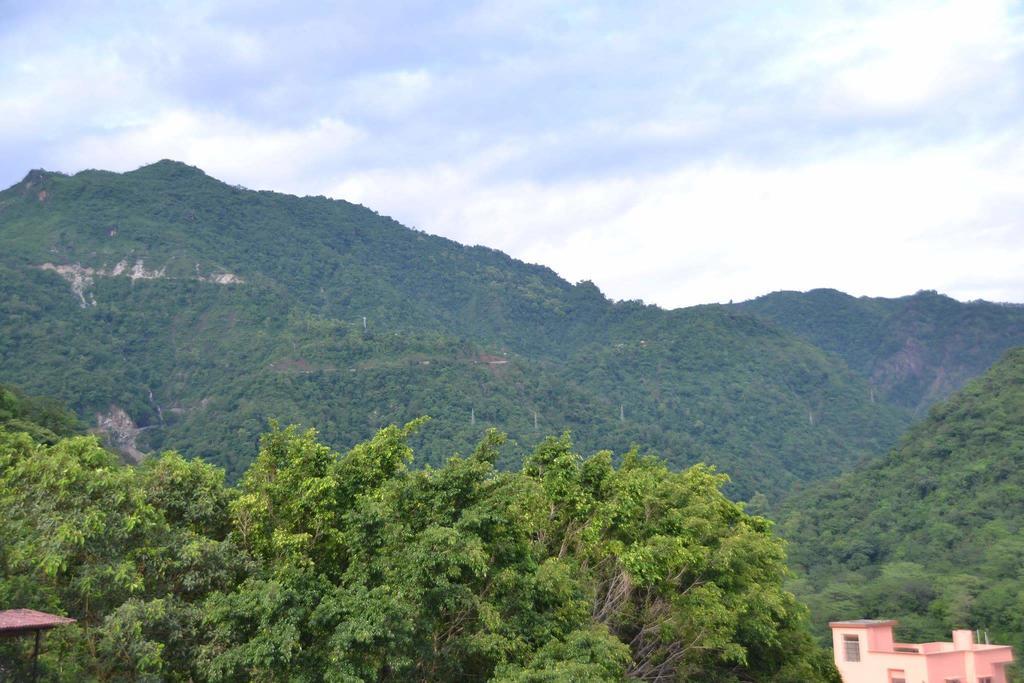 Akash Continental Hotel Rishikesh