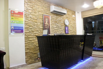 Hotel Oyo Premium Mukti Dham 3*