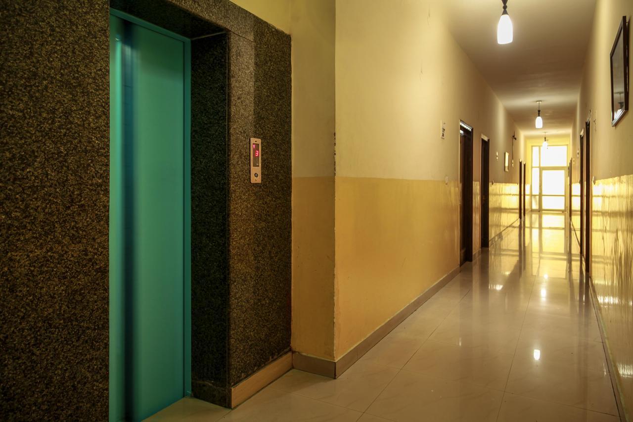 Neeraj Bhawan- Triveni Ghat 3*