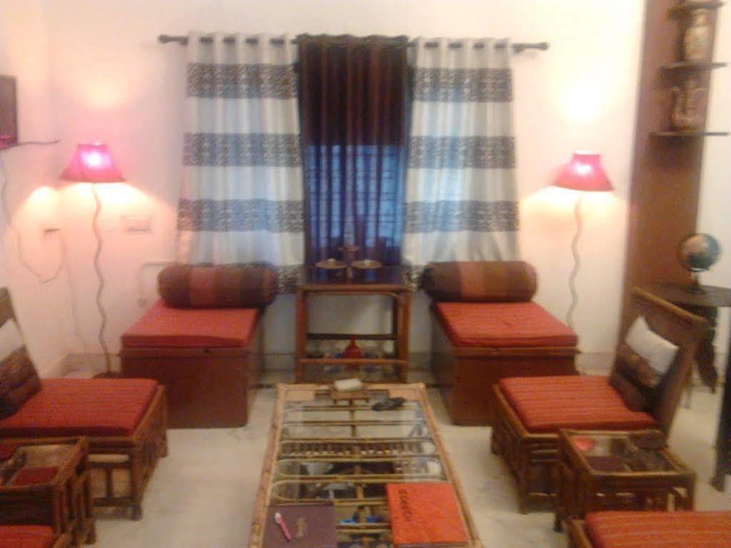 Amraai Homestay Bed & Breakfast