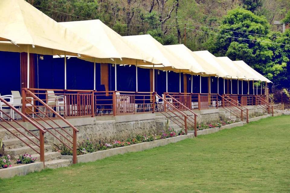 Nature's Valley Resort *