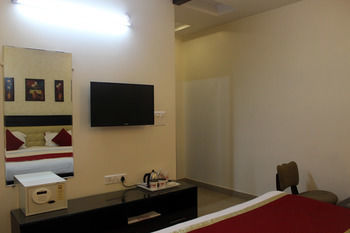 Hotel Oyo Premium Mukti Dham