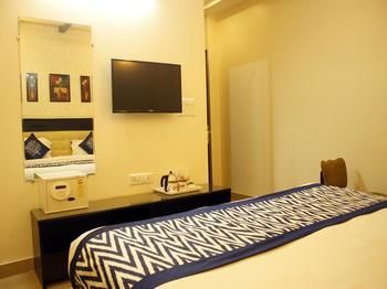 Hotel Oyo Premium Mukti Dham 3*