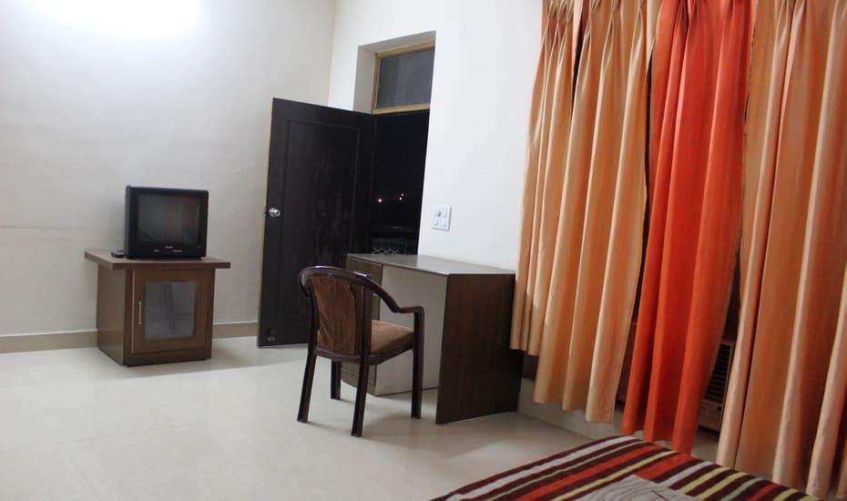 Prasanna Hotel