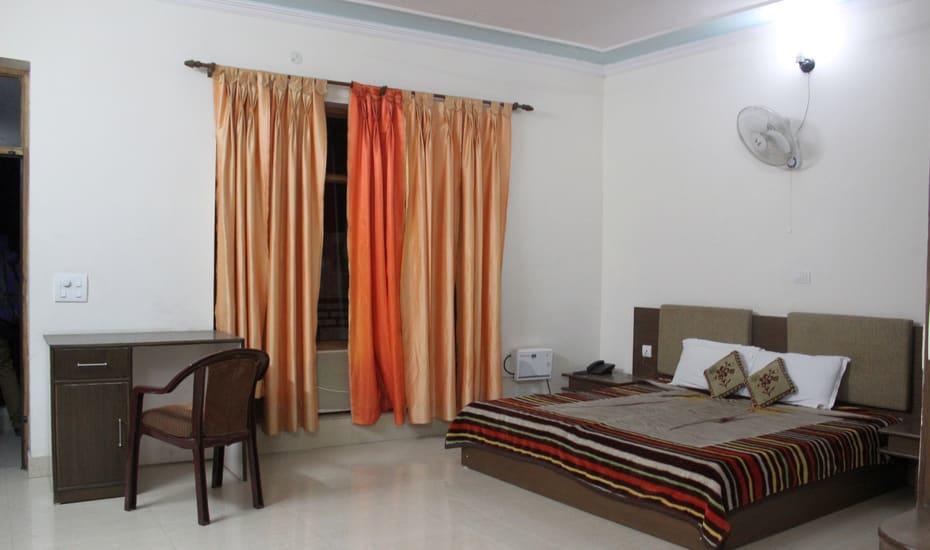 Prasanna Hotel
