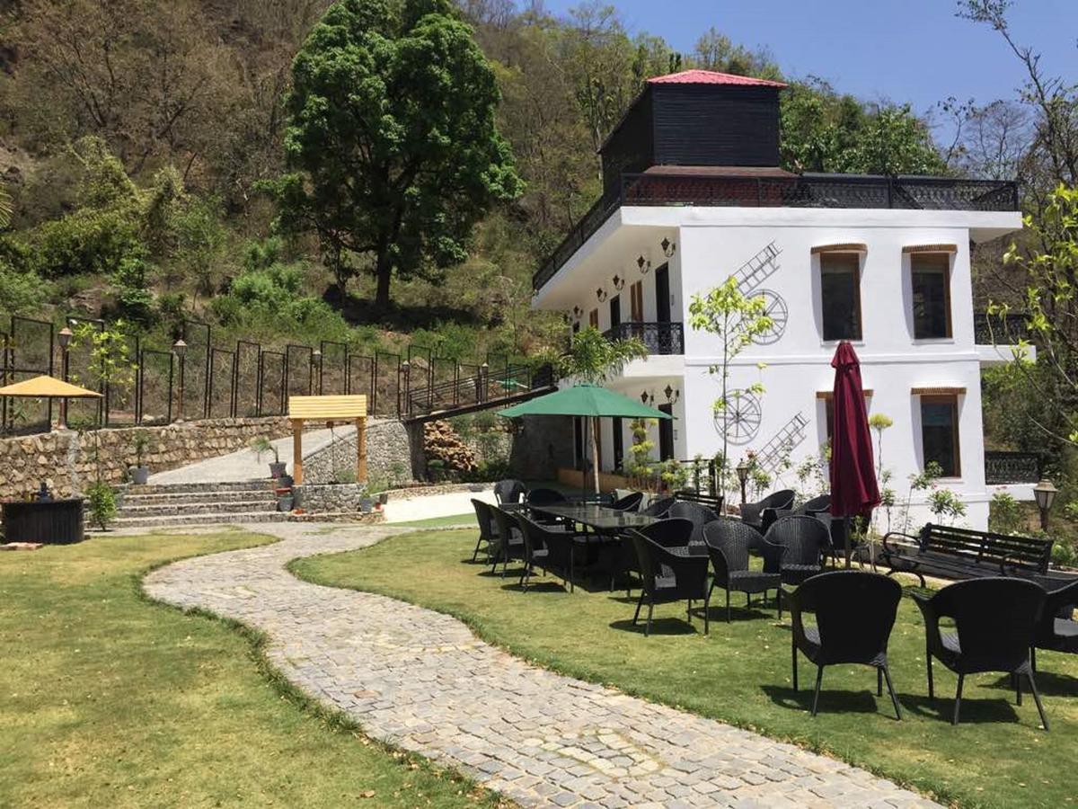 Shaantam & - Rishikesh