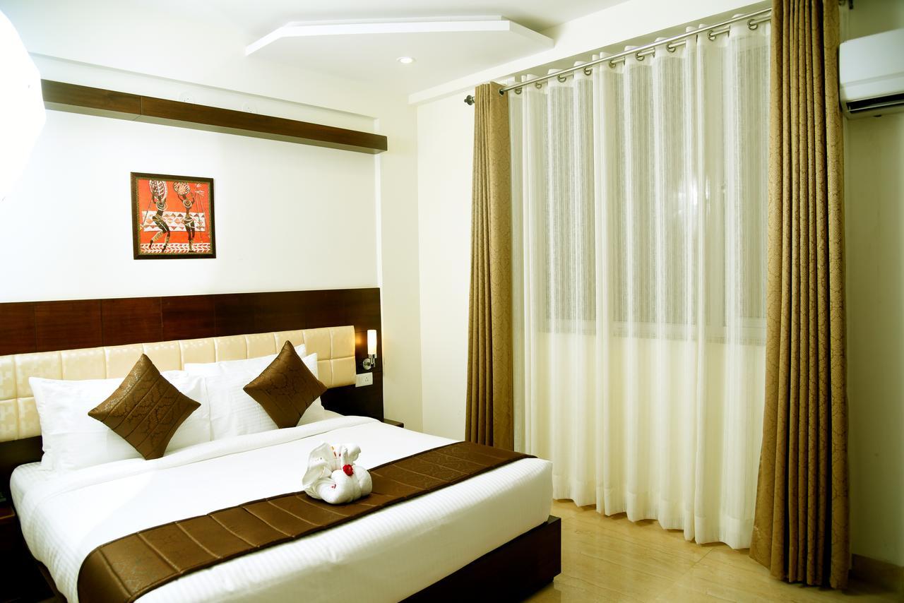 Holiday Hill 3*