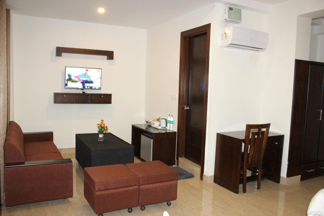 Holiday Hill Hotel 3*