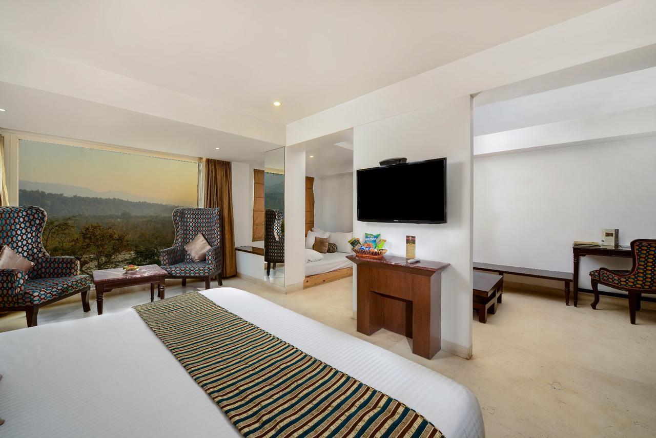 Hotel Ellbee Ganga View
