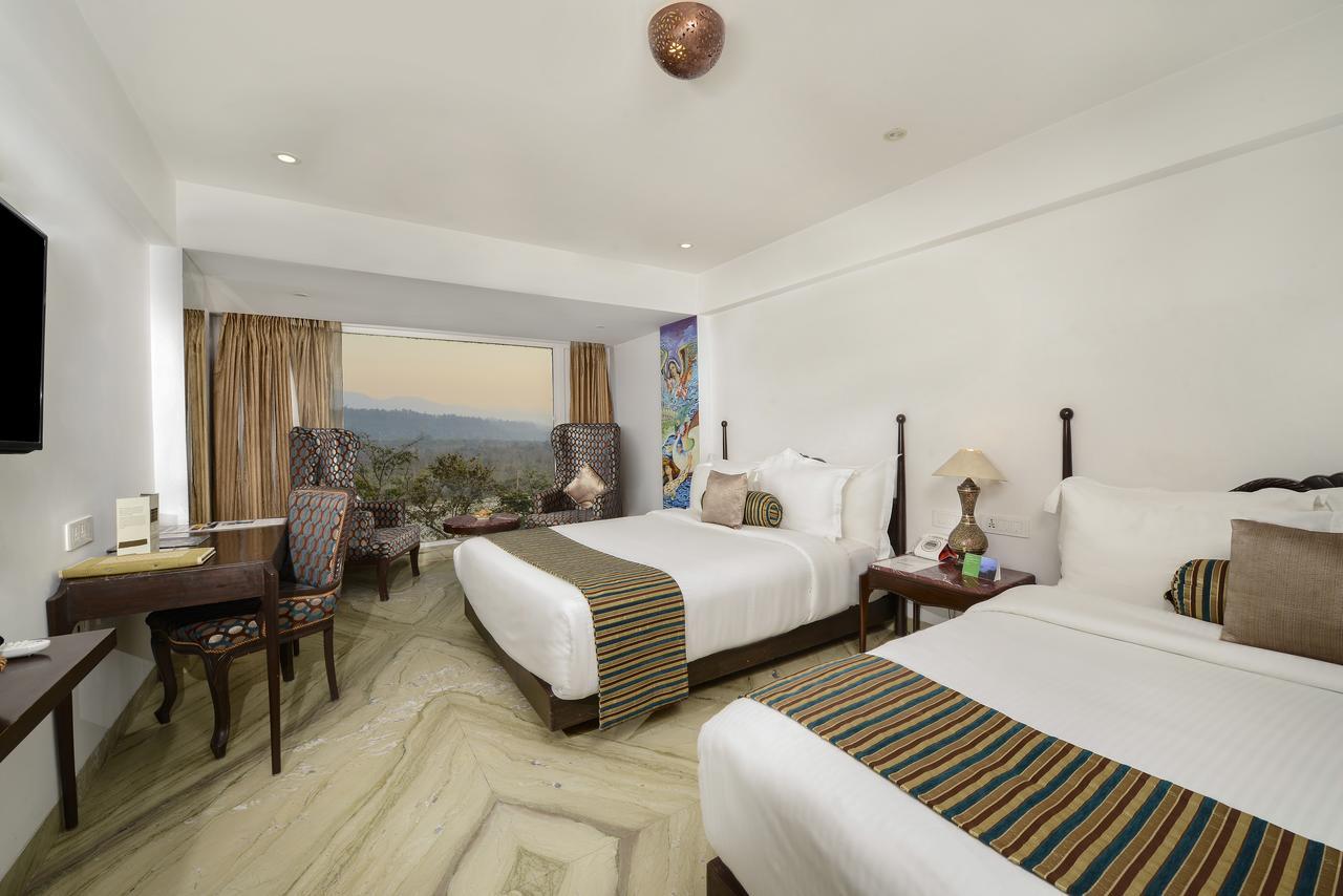 Hotel Ellbee Ganga View 4*