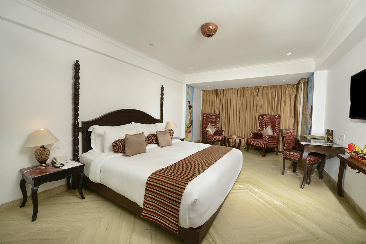 Hotel Ellbee Ganga View