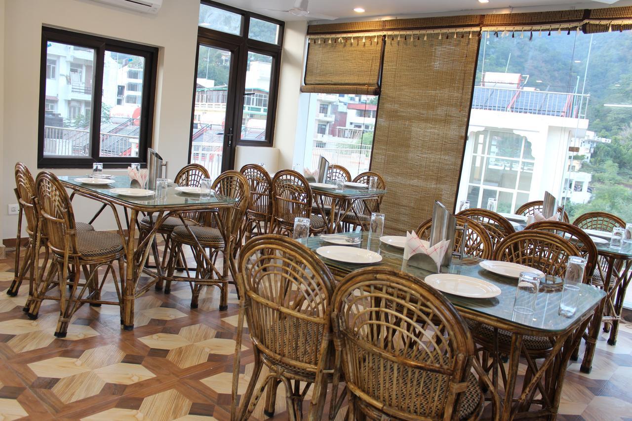 Hotel Vedas Tapovan 3*