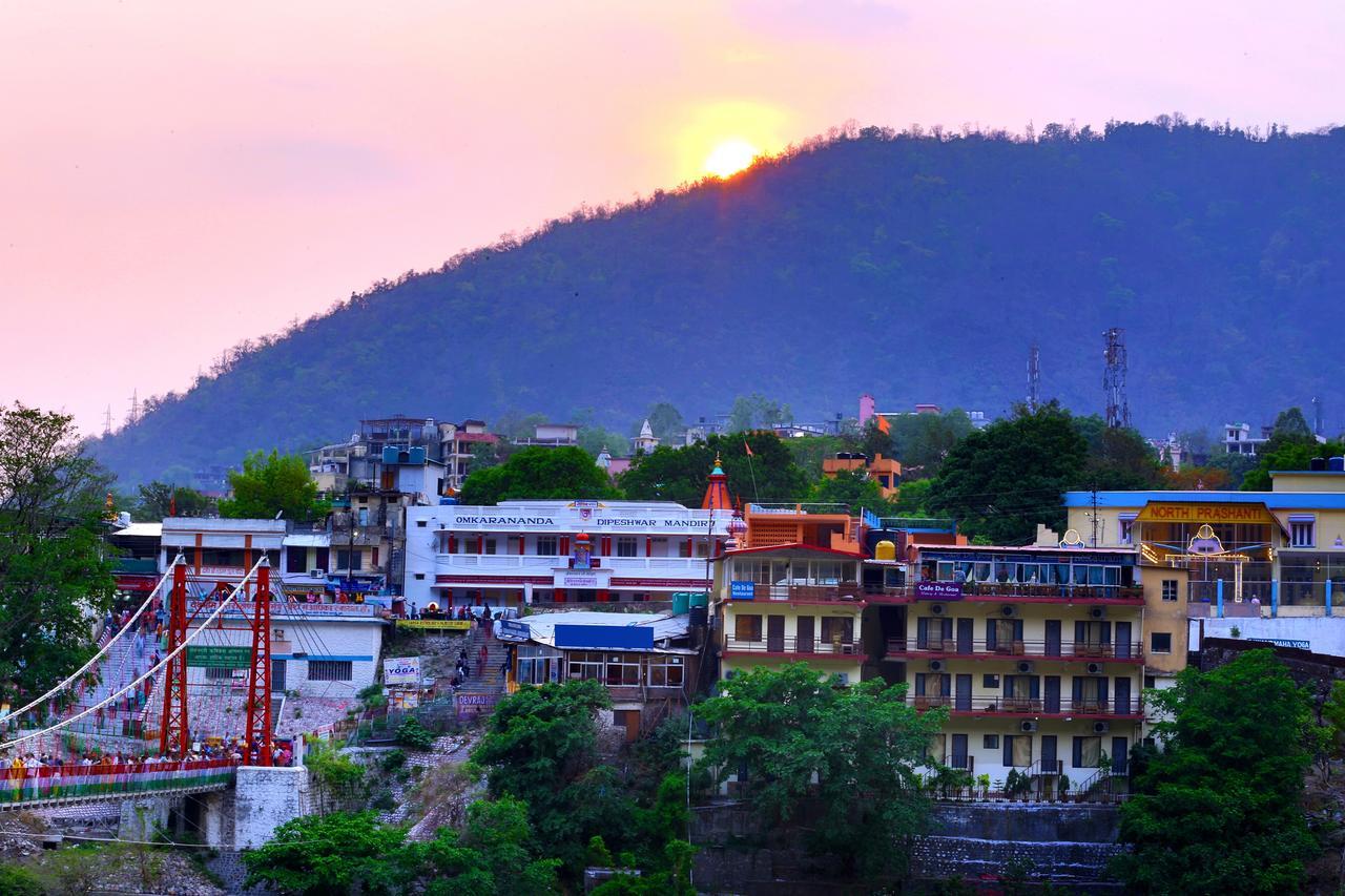 Kunwar Residency 2*