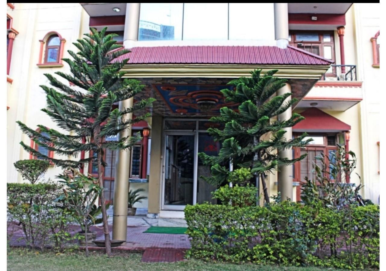 Hotel River Side With Gangaotri View Rishikesh