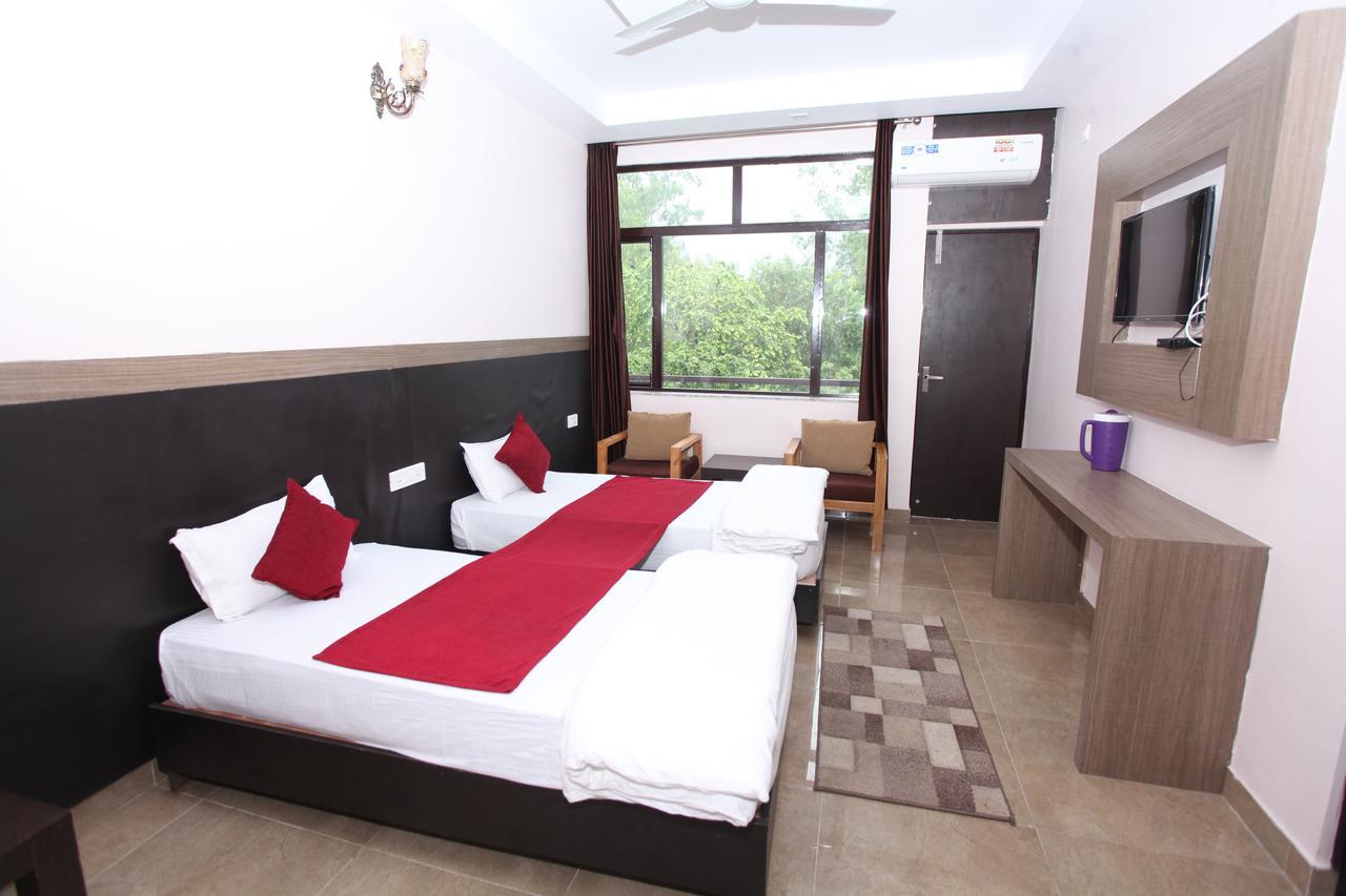 Trihari Hotel
