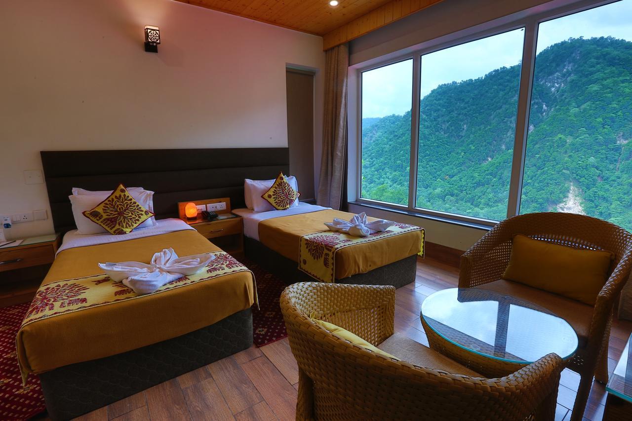 Veda5 Ayurveda & Yoga Retreat Rishikesh