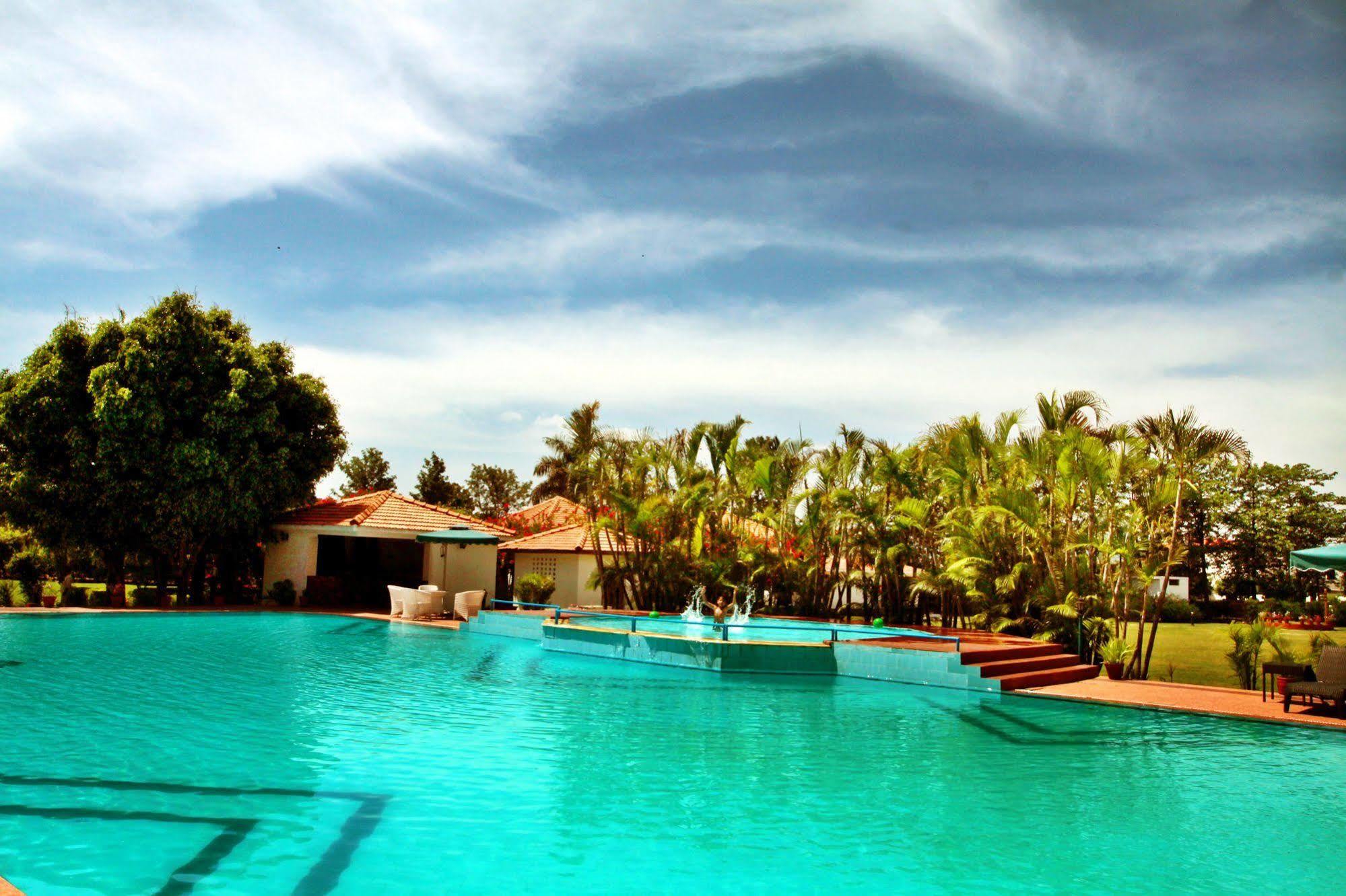 Naturoville Ayurvedic And Yoga Retreat Rishikesh