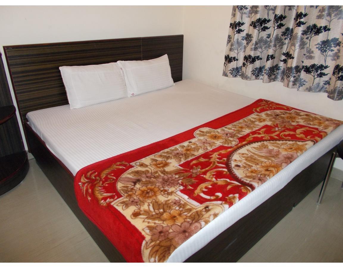 Traditional At Laxman Jhula Hotel Rishikesh
