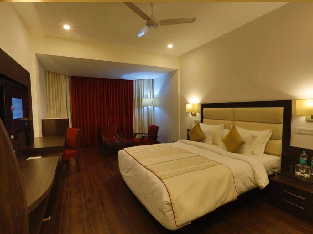 Natraj Hotel