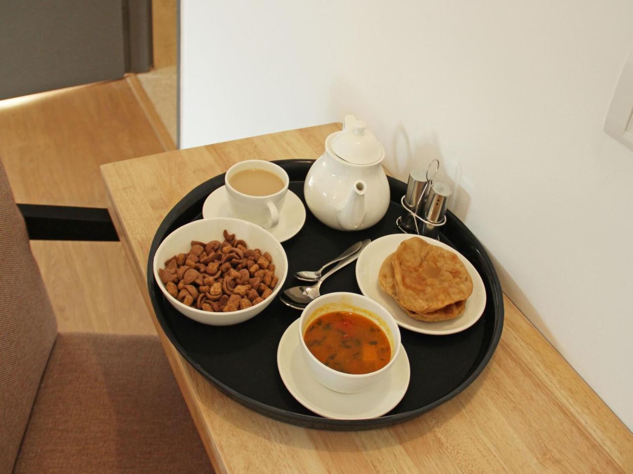 Oyo 1811 Leisure Palace 2*