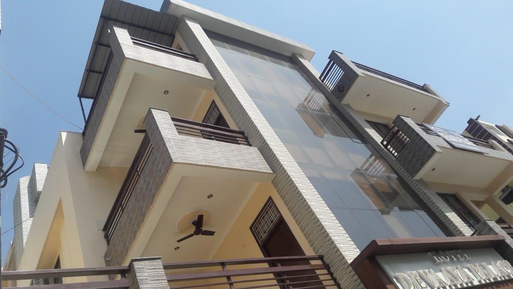 Hotel Traditional At Laxman Jhula *