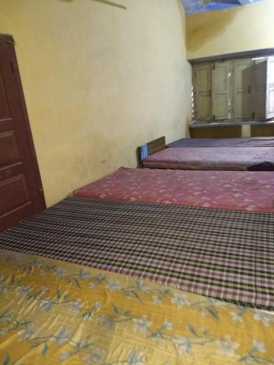 Hotel Bhajan Ashram,
