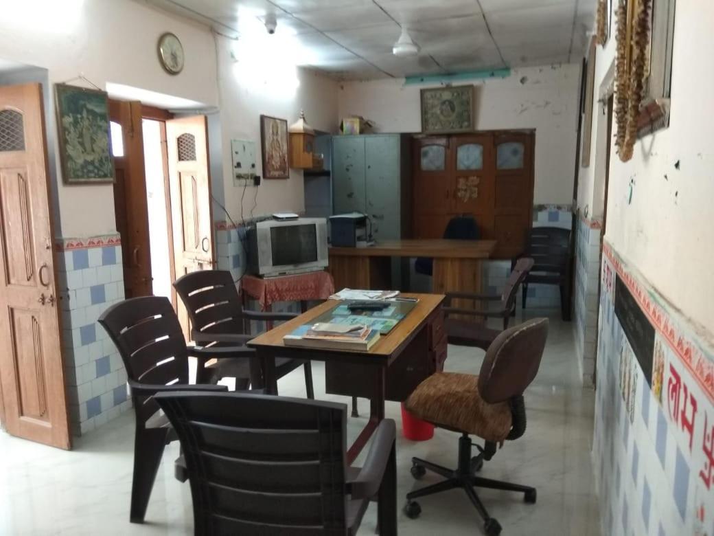 Bhajan Ashram, 2* Rishikesh