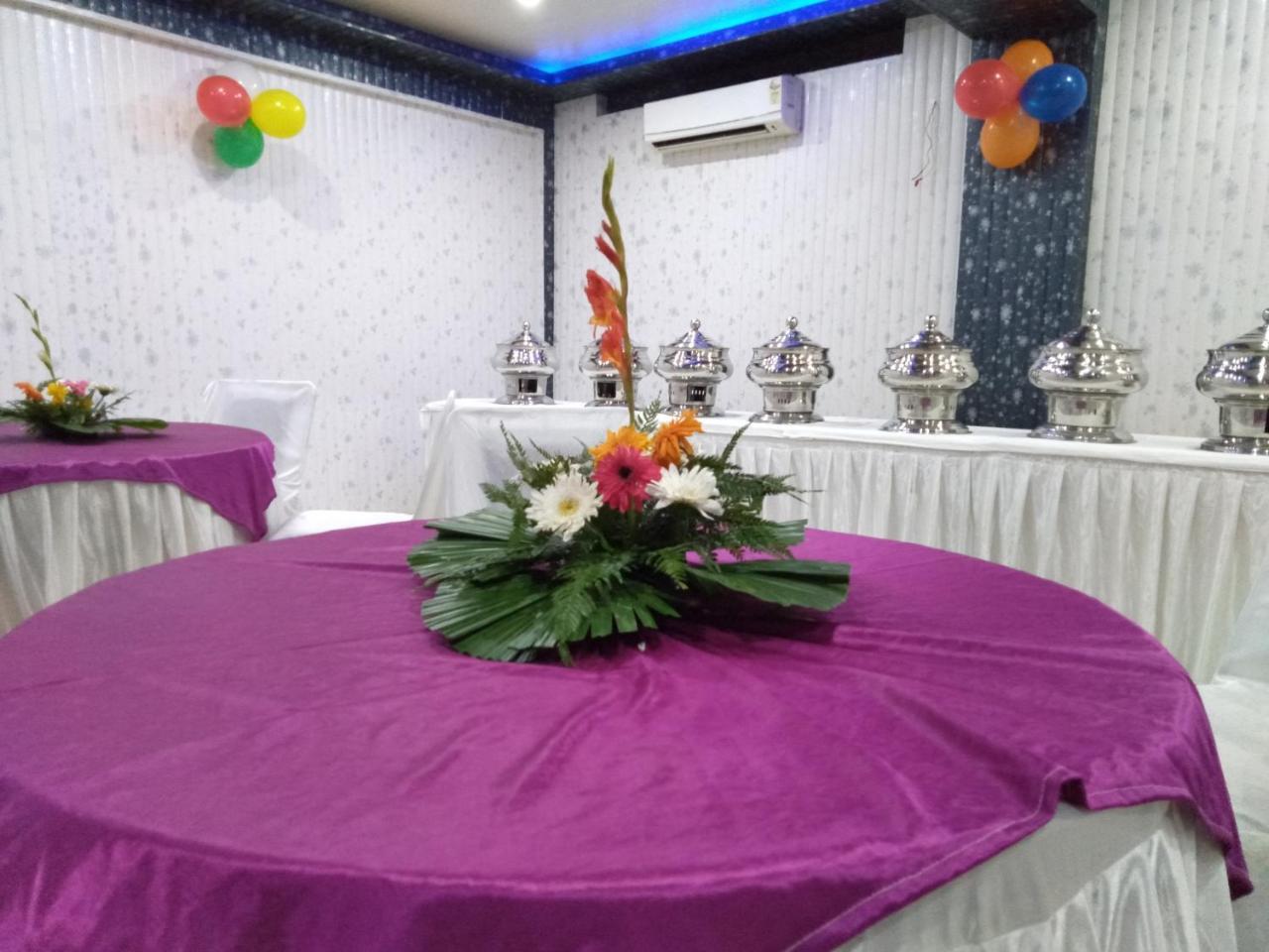 Paras Plaza Hotel