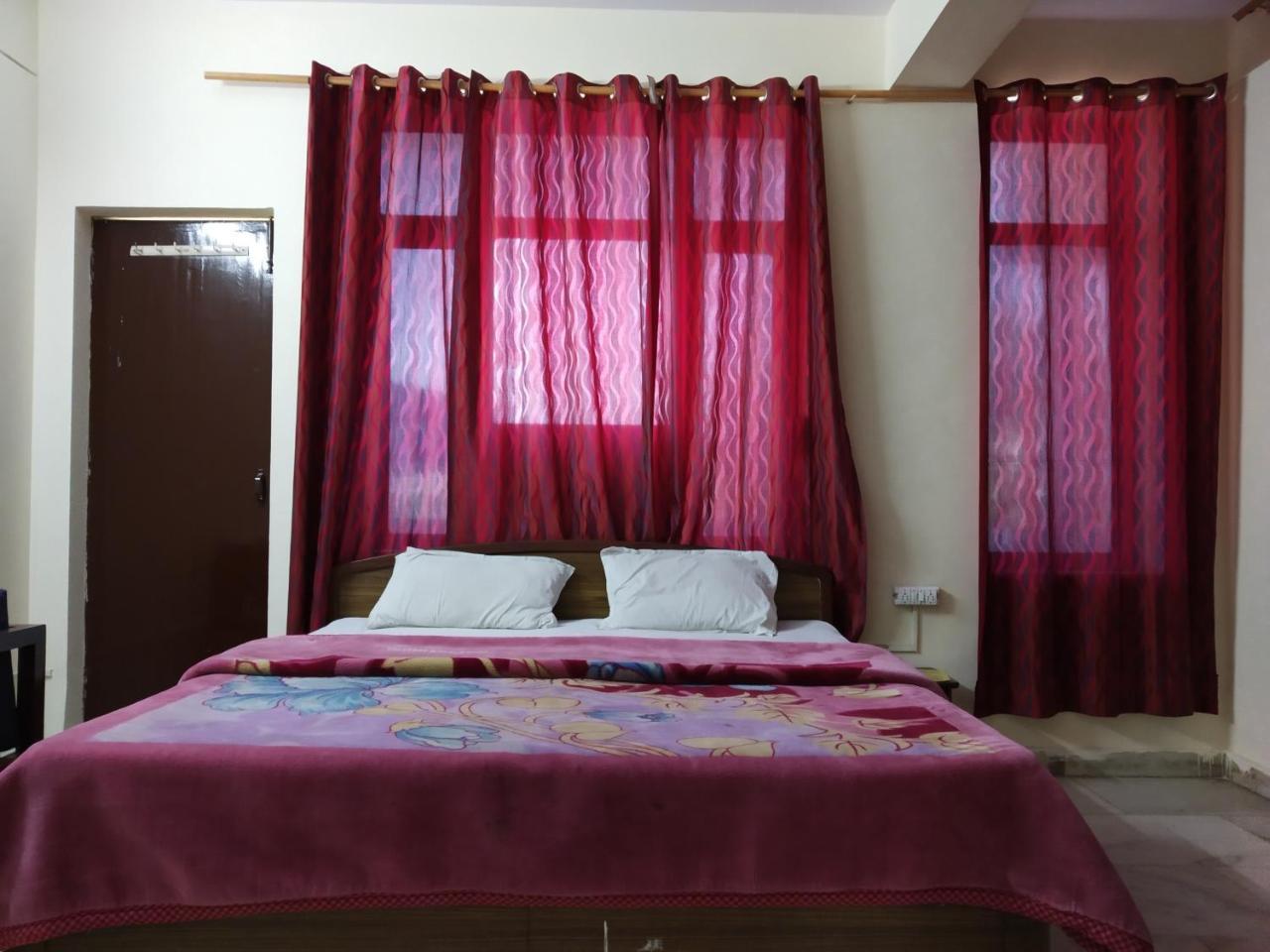 Hotel Raj Laxmi Bhawan Rishikesh