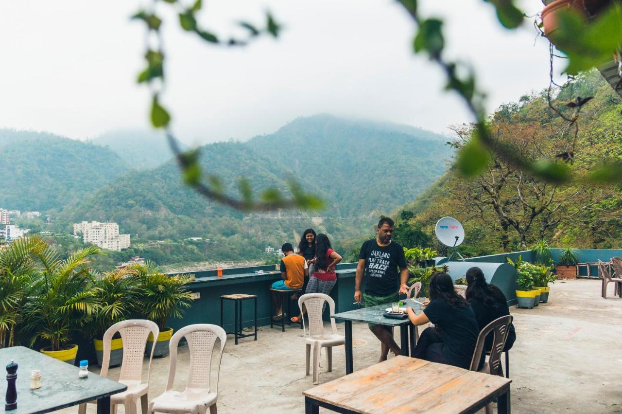 Bunkstay Coworking & Glamping Hostel *