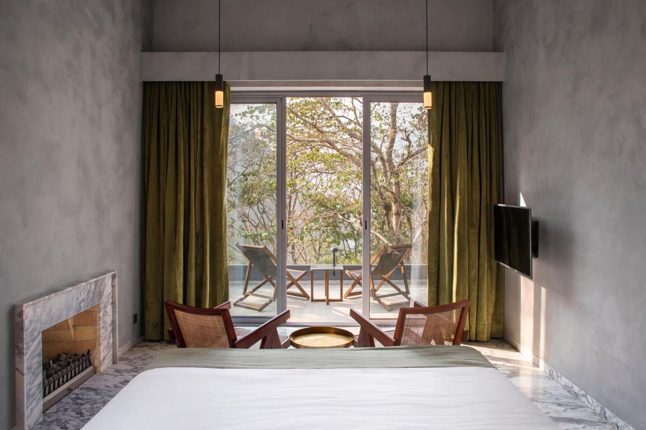 The Roseate Ganges Resort