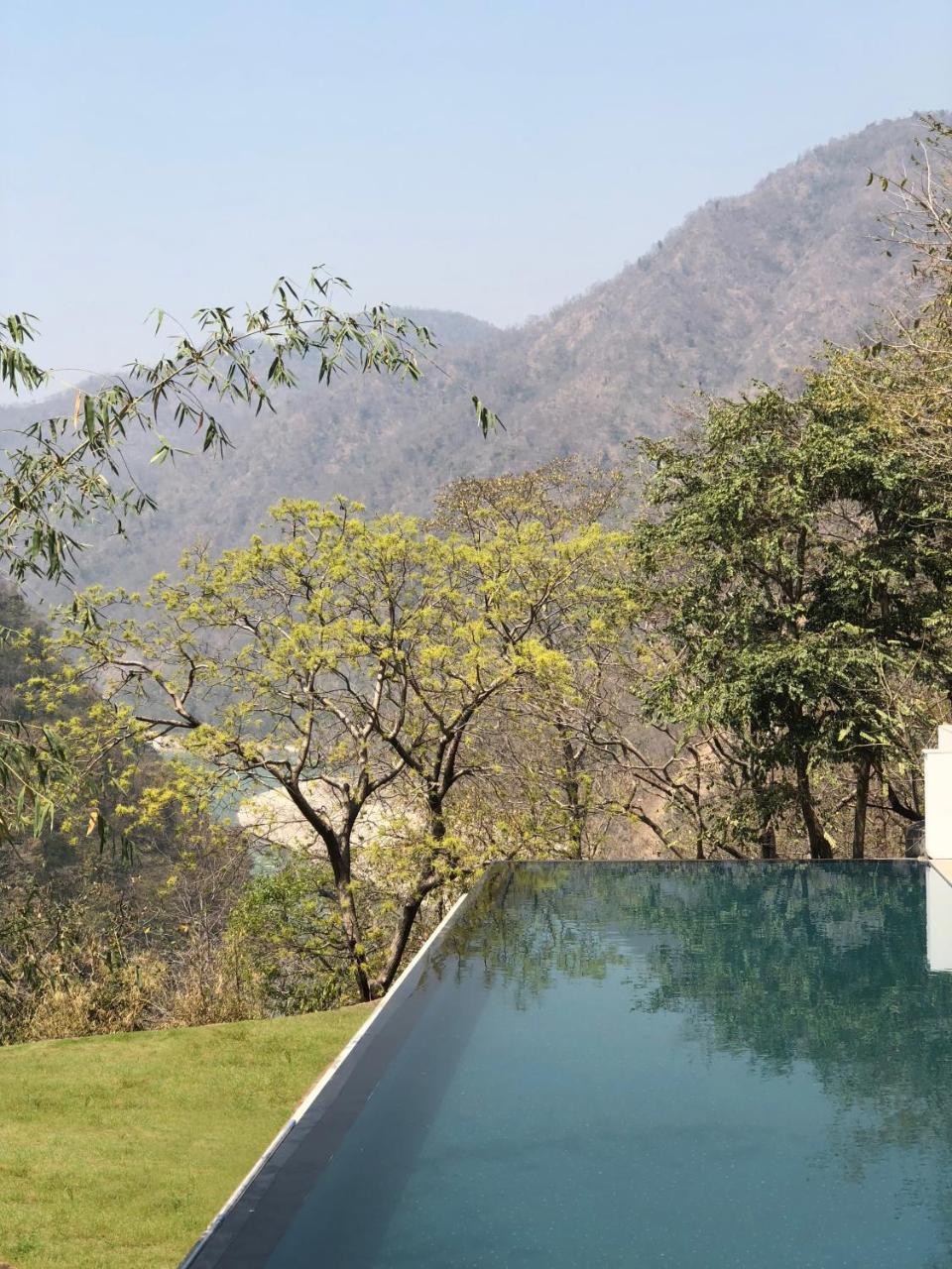 Resort The Roseate Ganges