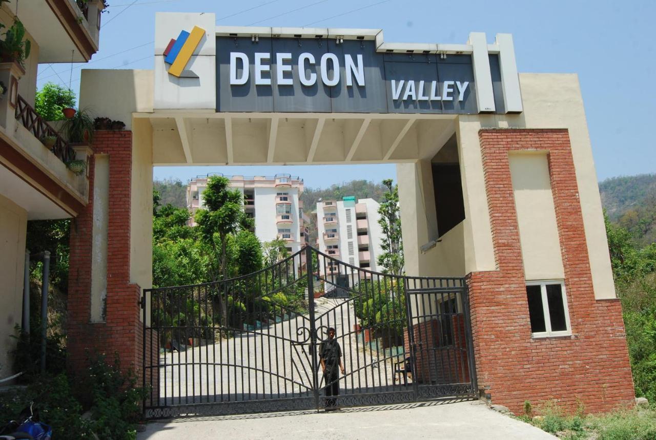 Luxurious Hill View Abode Tapovan Apartment