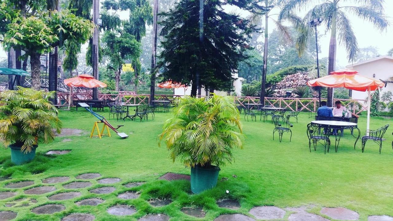 Resort Midway *
