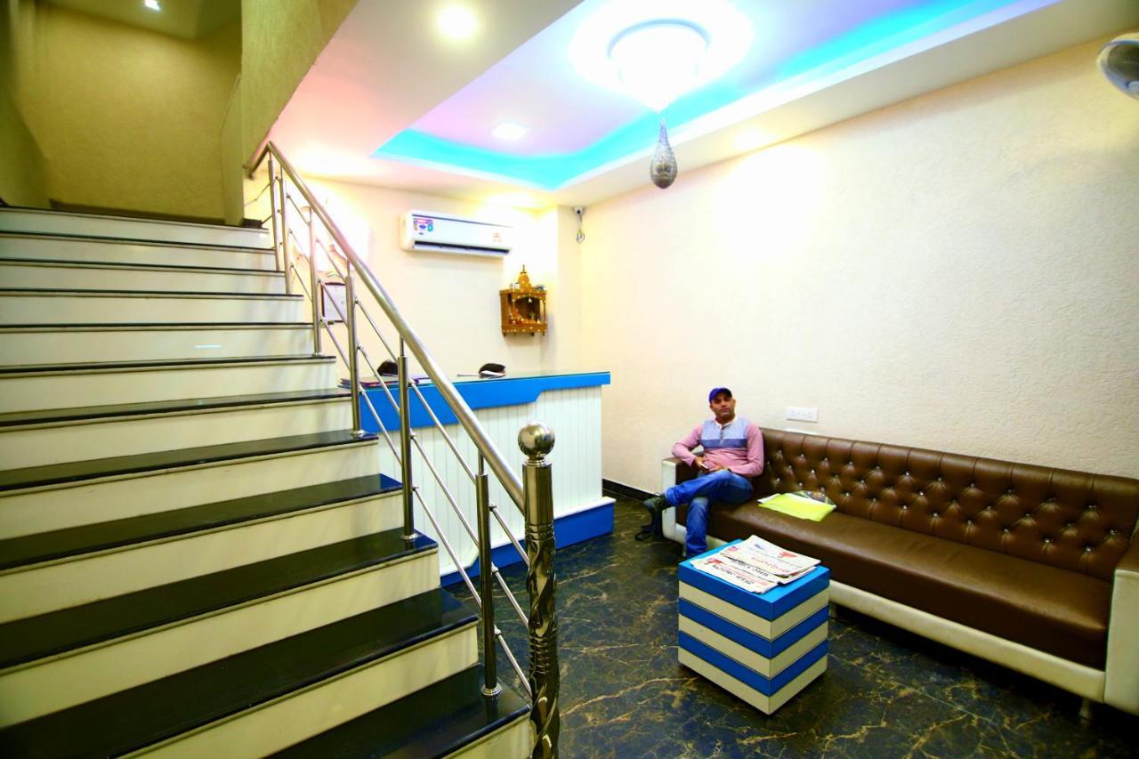 Hotel Gharonda