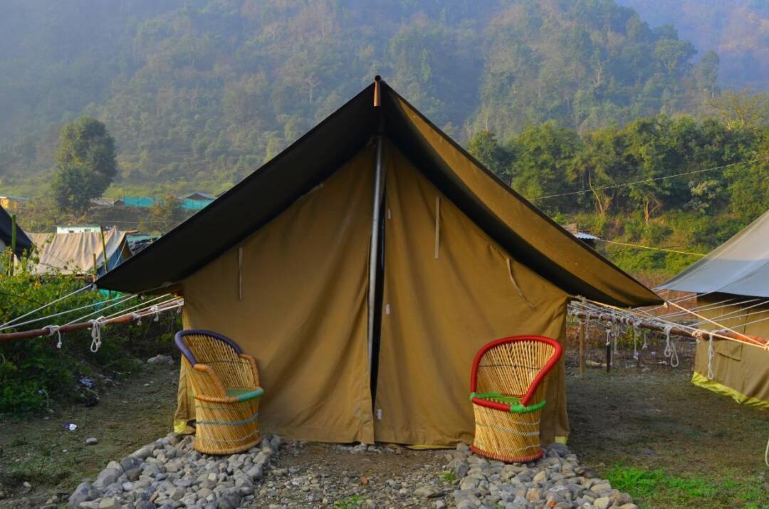 Mornis Camp And Hotel 3*