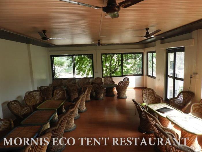 Mornis Camp And