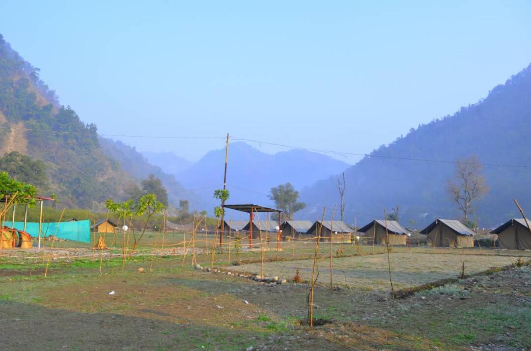 Mornis Camp And Rishikesh