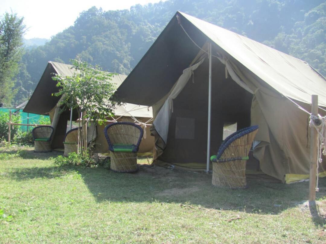 Mornis Camp And Hotel